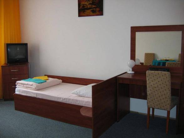 Hotel Mazowiecki, Warsaw