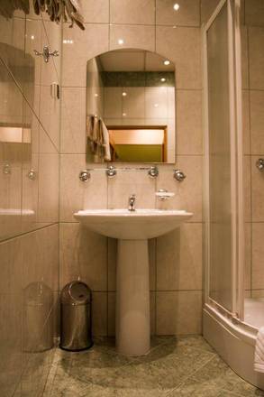Hotel Mazowiecki, Warsaw