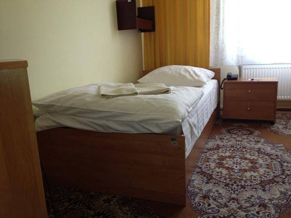 Hotel Mazowiecki, Warsaw