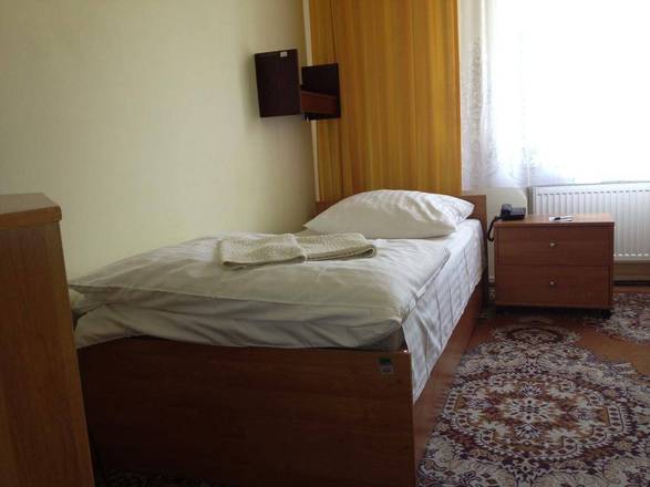 Hotel Mazowiecki, Warsaw