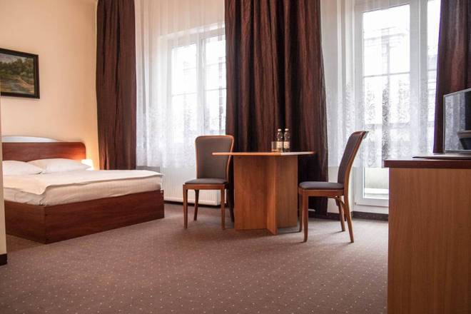Hotel Mazowiecki, Warsaw