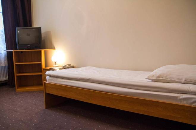 Hotel Mazowiecki, Warsaw