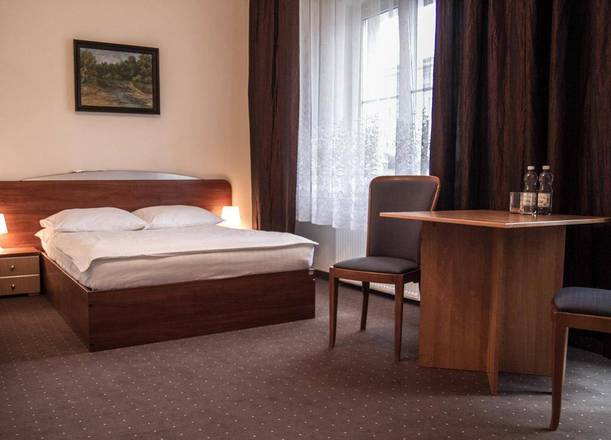 Hotel Mazowiecki, Warsaw