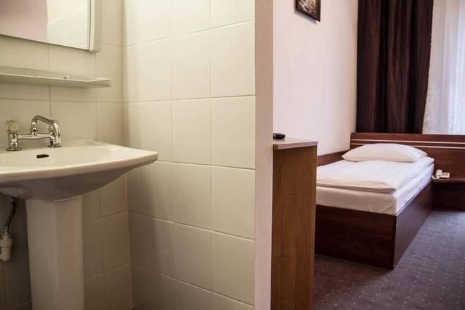 Hotel Mazowiecki, Warsaw