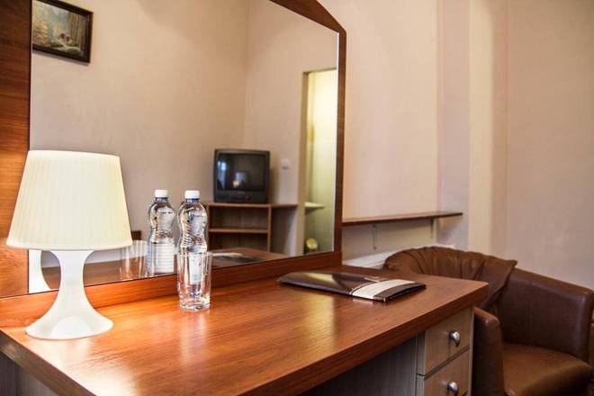 Hotel Mazowiecki, Warsaw