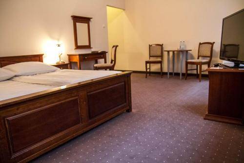 Hotel Mazowiecki, Warsaw