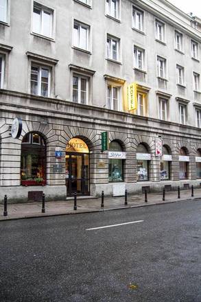 Hotel Mazowiecki, Warsaw